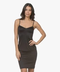 Hanro Satin Deluxe Onderrok - Zwart 10 Hanro Satin Deluxe Onderrok - Zwart -JAMES PERSE WINKEL 181220 HANRO Touch Feeling Low rise Short Zwart 122