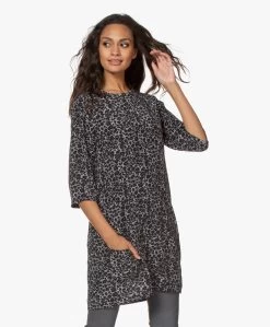 Equipment Aubrey Zijden Mini Jurk Met Luipaardprint - Silver Steel -JAMES PERSE WINKEL 200827 c66ef08d 8ae9 474d 96ca 3c7c069e7434