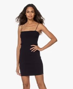 Extreme Cashmere N°149 Kate Mulitfunctionele Jurk - Navy -JAMES PERSE WINKEL 201001 4f8abe34 3f51 4a9b aae1 4a992bd9b38d