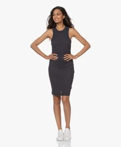 James Perse Scoop Back Rib Jersey Jurk - Blauwzwart -JAMES PERSE WINKEL 210720 cd97f793 8796 4dbb afde e0b8cc6c8e8d