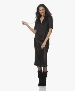 Vince Crush Satijnen Midi Rok - Zwart -JAMES PERSE WINKEL 211202 ddb0d3b7 a826 4d16 911b bdb686dee2dc