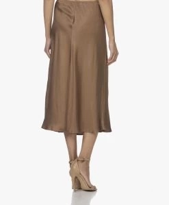 Resort Finest Frivo Satijnen Midi Rok - Camel -JAMES PERSE WINKEL 211207 92e8a2b7 2e73 4930 baf4 a1f3381e49f3