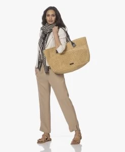 By Malene Birger Aleah Lyocell T-Shirt - Zwart -JAMES PERSE WINKEL 220211 7a6b35ad aef4 473d 8f96 20e7324c4b1c