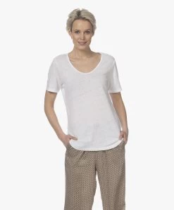 Neeve The Linen Scoopneck T-Shirt - Crispy White 17 Neeve The Linen Scoopneck T-Shirt - Crispy White -JAMES PERSE WINKEL 220223 35e1cc84 d857 412c 9ac4 596333810b38