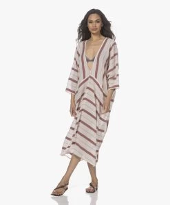 Su Paris Talia Voile Kaftan Met Jacquard Streepdessin - Burgundy