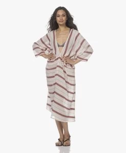 Su Paris Talia Voile Kaftan Met Jacquard Streepdessin - Burgundy 24 Su Paris Talia Voile Kaftan Met Jacquard Streepdessin - Burgundy -JAMES PERSE WINKEL 220407 49d273cb fb86 4bc1 9ff9 396d2fbf1b26