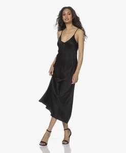 Resort Finest Satijnen Midi Slip Dress - Zwart -JAMES PERSE WINKEL 220517 35cc00e5 7498 499c a623 90ace2a05df4