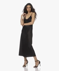 Resort Finest Satijnen Midi Slip Dress - Zwart -JAMES PERSE WINKEL 220517 49a9466a 7766 4989 9cd2 0608586d96c6