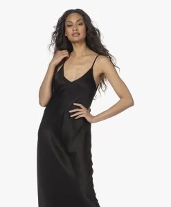 Resort Finest Satijnen Midi Slip Dress - Zwart -JAMES PERSE WINKEL 220517 76cf6f0d bb83 4920 a0aa fe6ec10a7567