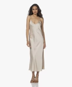 Resort Finest Satijnen Midi Slip Dress - Champagne -JAMES PERSE WINKEL 220517 f2a64561 97ee 42d1 9d80 97e25a242702