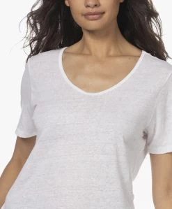 Neeve The Linen Scoopneck T-Shirt - Crispy White 21 Neeve The Linen Scoopneck T-Shirt - Crispy White -JAMES PERSE WINKEL 220531 673c750c 9ea3 4b82 b9fd bfb744ca9373
