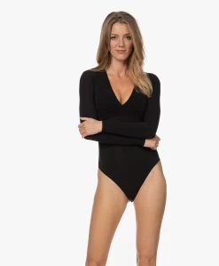 Wolford The V-Neck Body - Zwart 17 Wolford The V-Neck Body - Zwart -JAMES PERSE WINKEL 221012 21c8b28d e3cf 4bc3 848a cf1b7e8e7b66