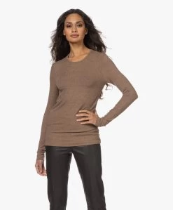By Malene Birger Nimas Viscose Rib Longsleeve - Clay -JAMES PERSE WINKEL 221117 8e32f41e 7896 4fa8 82bc a488263c7842