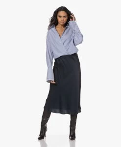 Resort Finest Frivo Satijnen Midi Rok - Navy -JAMES PERSE WINKEL 221220 523c29e8 0b1b 4f68 823e c1996980df5a