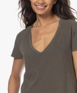 James Perse V-Hals T-Shirt Met Raglanmouwen - Platoon -JAMES PERSE WINKEL 230118 2fbf3c24 6846 4e38 a267 0fad78f8566c