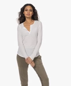 James Perse Katoenen Henley Longsleeve - Wit 22 James Perse Katoenen Henley Longsleeve - Wit -JAMES PERSE WINKEL 230118 85176de7 28dc 4be5 a310 5650356a2cbf