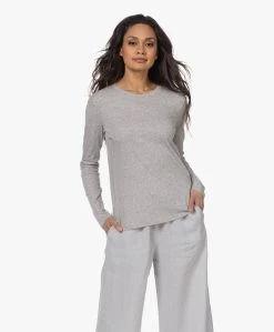 Vince Essential Crew Pima Katoenen Longsleeve - Grijs Mêlee -JAMES PERSE WINKEL 230221 8b0592ce f1dc 4fdf bb07 d0599e342c97