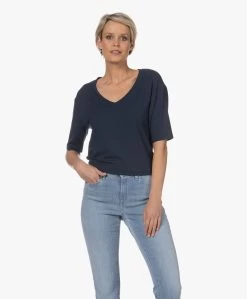 Woman By Earn Hannah Modal V-Hals T-Shirt - Navy -JAMES PERSE WINKEL 230222 e949cc8e 2195 4866 b59b 366994b5b582