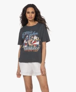 Daydreamer Elton John Rocket Man Boyfriend T-Shirt - Vintage Black -JAMES PERSE WINKEL 230307 ec998b3d 45cd 4214 94b7 165ede608451