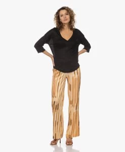 Neeve The Iris V-Hals T-Shirt Met Driekwart Mouwen - Zwart -JAMES PERSE WINKEL 230309 1d905b71 8440 49b3 be22 4c0bd0308dbc