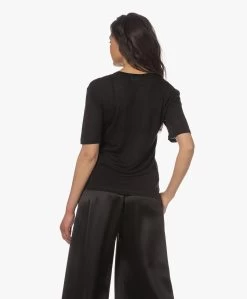 By Malene Birger Amaringa Lyocell En Linnen T-Shirt - Zwart -JAMES PERSE WINKEL 230404 82ffcde4 297c 4700 ae8c c043945198dc