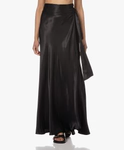 Viveh Mica Satijnen Maxi Wikkelrok - Zwart