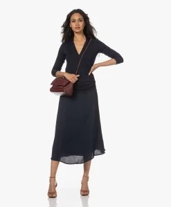 Lasalle Viscose Crêpe A-Lijn Midi Rok - Navy -JAMES PERSE WINKEL 230425 25973782 42a7 45a4 9f34 67e1e051fae4