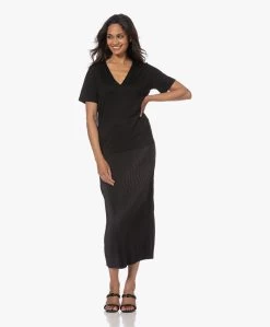 By Malene Birger Velmas Plissé Midi Rok - Zwart -JAMES PERSE WINKEL 230517 e450b540 bda4 4d5f abb8 0a5ee44703ad 1