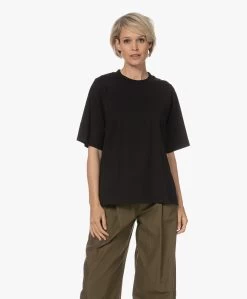 By Malene Birger Denami Biologisch Katoenen T-Shirt - Zwart -JAMES PERSE WINKEL 230523 bbb6327d e973 453b aa9e 19354bb9e906