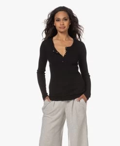 Michael Stars Kit Henley Rib Jersey Longsleeve - Zwart -JAMES PERSE WINKEL 230524 13e2c8a7 5d82 4c5c 8a24 45181a73f197