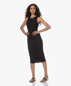 James Perse Dubbellaagse Mouwloze Midi Jurk - Zwart 22 James Perse Dubbellaagse Mouwloze Midi Jurk - Zwart -JAMES PERSE WINKEL 230524 172492dc acd6 4540 afef 26fc42e2baf8