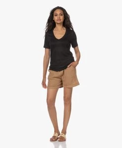 Resort Finest Linnen V-Hals Korte Mouwen T-Shirt - Zwart -JAMES PERSE WINKEL 230524 3c41f3db de53 433f 96a9 9353da603e88