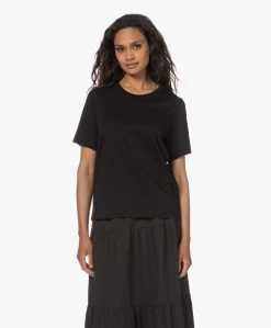 Drykorn Kirani Boxy Katoenen T-Shirt - Zwart -JAMES PERSE WINKEL 230524 56f81e6f 9f0d 458a ae02 7c2de6955f9a