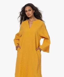 By Malene Birger Kayia Gesmokte Kaftan Jurk - Yellow Sunset -JAMES PERSE WINKEL 230524 946565c7 d591 4a07 ace1 32b8afba0397