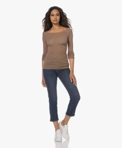 Gai+Lisva Amalie Wolmix Boothals Longsleeve - Wood Smoke -JAMES PERSE WINKEL 230531 a3c6b6d6 dd05 4443 bdad 35972e277a58