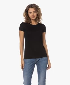 Majestic Filatures Slim-Fit Viscose T-Shirt - Zwart -JAMES PERSE WINKEL 230601 8db680ff f8a2 4bbd 810b 8e86fa5b7b01