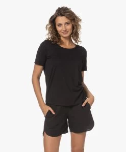Repeat Jersey Lyocell Mix T-Shirt - Zwart -JAMES PERSE WINKEL 230601 b3be3672 8276 4233 9fd8 b26e9b9cad45