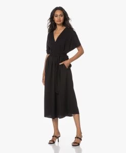 Vince Belted Lyocell Midi Jurk - Zwart -JAMES PERSE WINKEL 230614 a4ddc8d5 7391 4d3d 80db 1deaf4495bc3