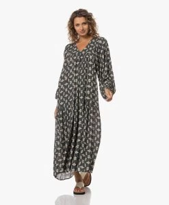 By-Bar Hayley Baski Print Viscose Maxi Jurk - Donkergroen/Crème