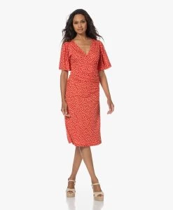Plein Publique La Clarice Jersey Print Jurk - Bright Red 27 Plein Publique La Clarice Jersey Print Jurk - Bright Red -JAMES PERSE WINKEL 230622 987e65d0 105c 473f 8556 e1bfaab86ef9