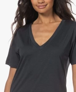 By-Bar Lilly Tencelmix V-Hals T-Shirt - Midnight -JAMES PERSE WINKEL 230622 9b21f3e9 7afa 4256 b6cc 44e5d5b4e9d9