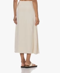 By Malene Birger Esra Crêpe Maxi Rok - Pearl -JAMES PERSE WINKEL 230706 133153c1 a851 45f3 8731 0a8cf6c5d4b6