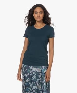 Majestic Filatures Jamie Deluxe Katoenen T-Shirt - Haute Mer -JAMES PERSE WINKEL 230706 e6b1eb9d d331 4669 afcf 5c9ce1e70e8e