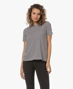 Majestic Filatures T-Shirt Met Ronde Hals - Grijs Mêlee 26 Majestic Filatures T-Shirt Met Ronde Hals - Grijs Mêlee -JAMES PERSE WINKEL 230711 2a60b05e a6c4 4461 b857 7e2574c7fc64