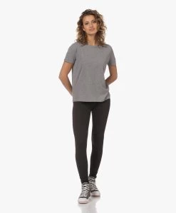 Majestic Filatures T-Shirt Met Ronde Hals - Grijs Mêlee 20 Majestic Filatures T-Shirt Met Ronde Hals - Grijs Mêlee -JAMES PERSE WINKEL 230711 efc3a1ee b0ac 4f7d ac44 d5eeaaf5ae9d