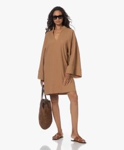 By Malene Birger Lomalia Gesmokte Jurk - Tobacco Brown -JAMES PERSE WINKEL 230718 fb5f9834 5db6 4bc6 88a5 af198637eeab