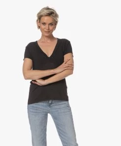 Iro Rodeo Linnen V-Hals T-Shirt - Zwart -JAMES PERSE WINKEL 230724 8b2d7bda 2e5b 4afa bc89 cb5a227526c2