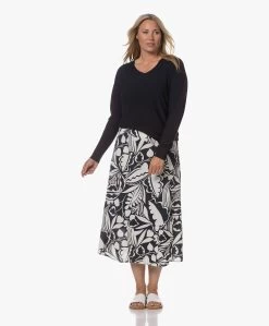 Kyra Juul Print Crêpe Midi Rok - Donker Navy -JAMES PERSE WINKEL 230725 a806f37f 6473 4825 b5ef 2aa9999ef488