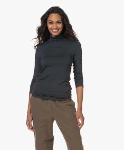 Majestic Filatures Viscose Soft Touch Jersey Colshirt - Crepuscule -JAMES PERSE WINKEL 230801 15fc8a8f 3918 48ff a1c0 0b9881b48a71