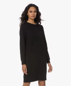 Majestic Filatures Viscose Sweaterjurk - Zwart 17 Majestic Filatures Viscose Sweaterjurk - Zwart -JAMES PERSE WINKEL 230802 99121a9d d617 4cc4 b367 8bb76e4a59e4